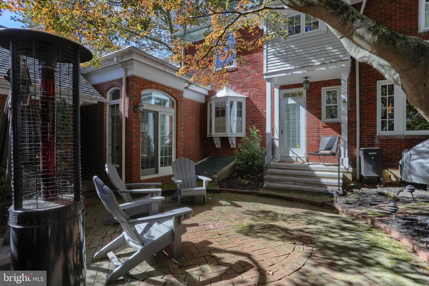 118 Elm Avenue photo 48