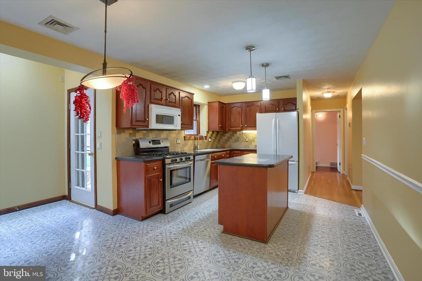 211 Frederick Street photo 12