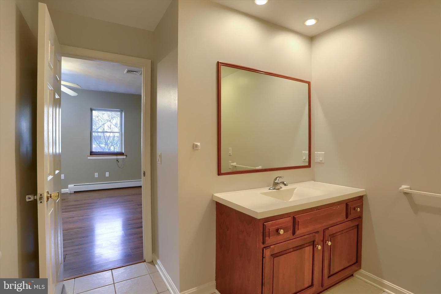 211 Frederick Street photo 23