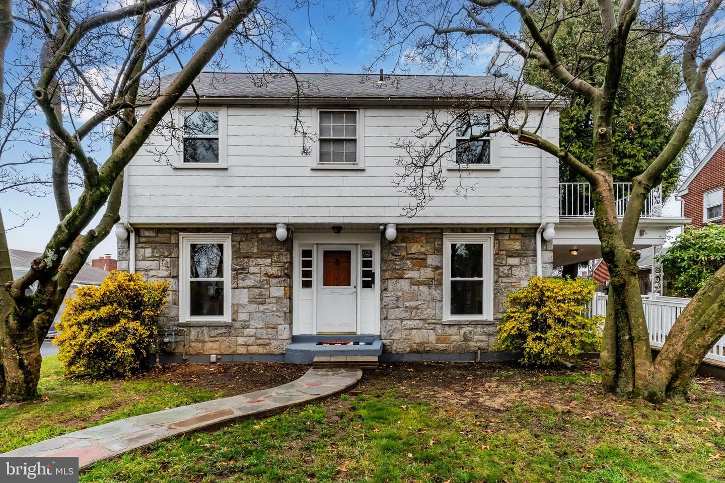 3102 Schoolhouse Lane