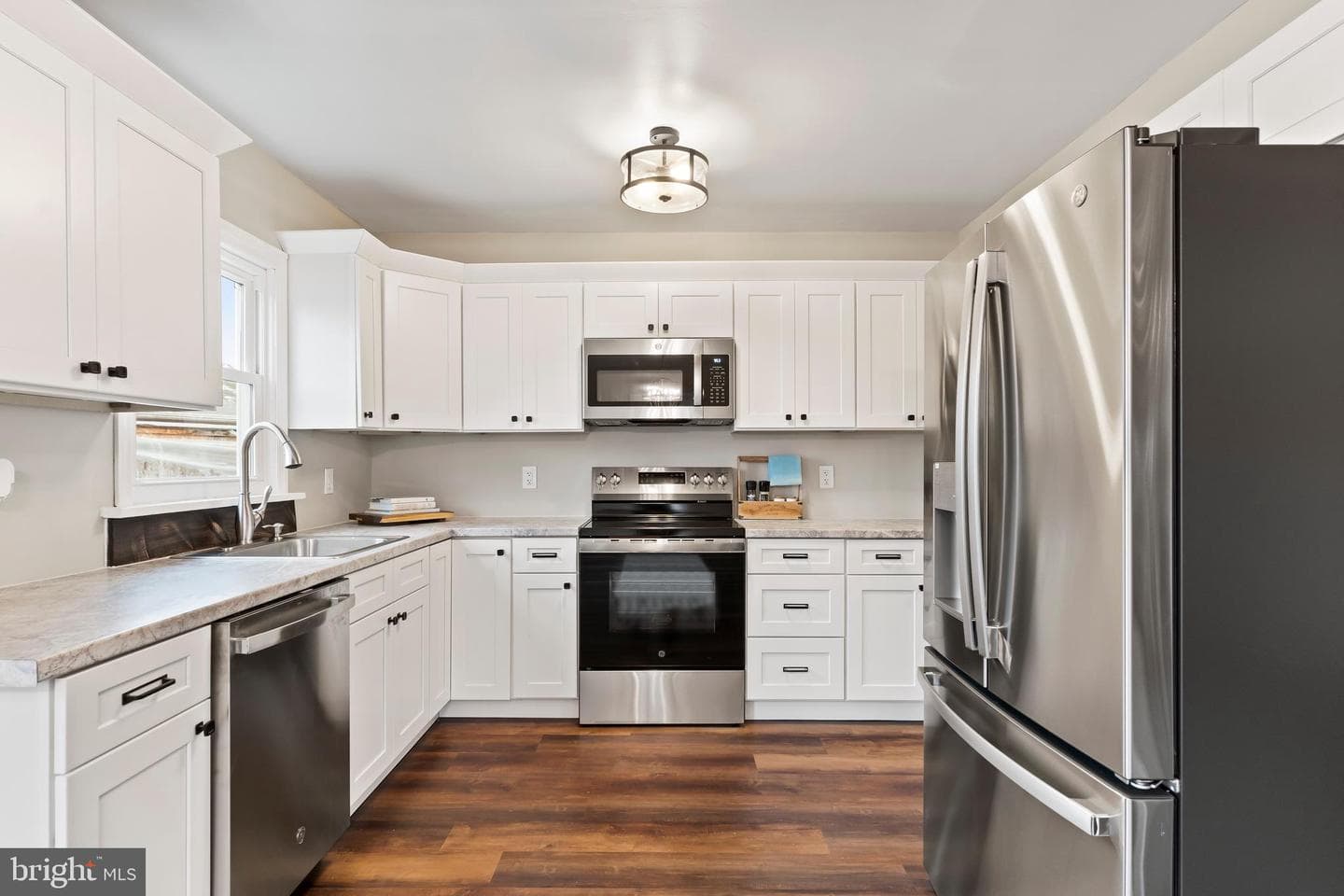 3102 Schoolhouse Lane photo 4