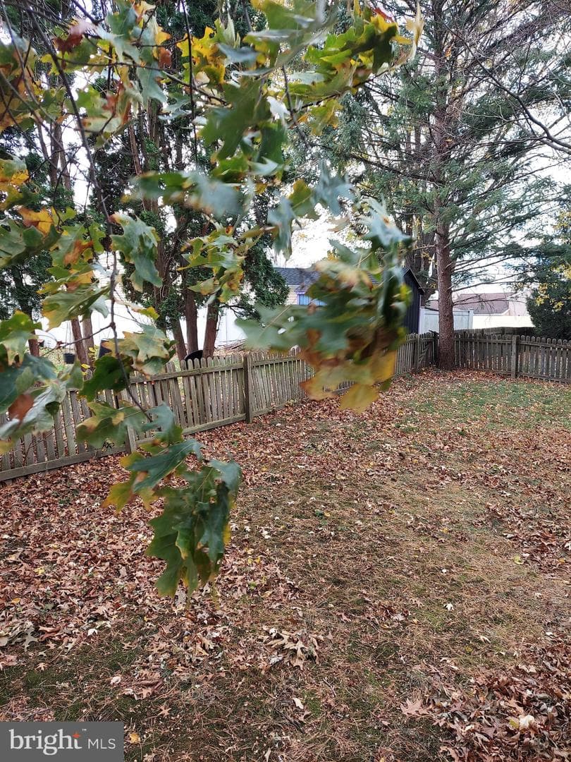 2009 Laurel Glen Drive photo 11