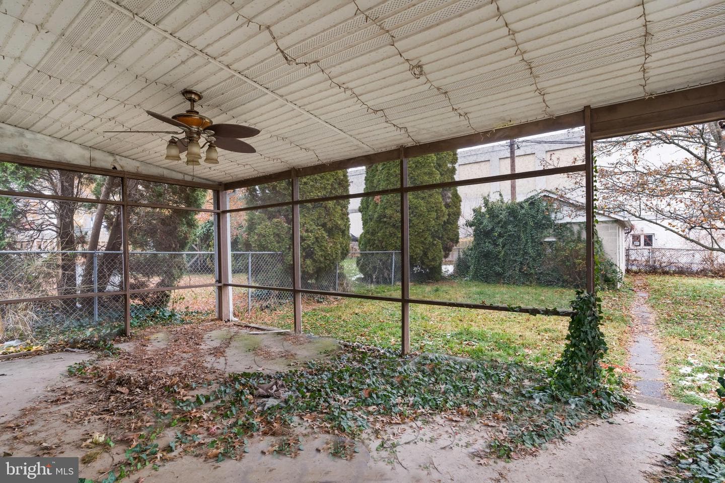 328 N Spring Street photo 7