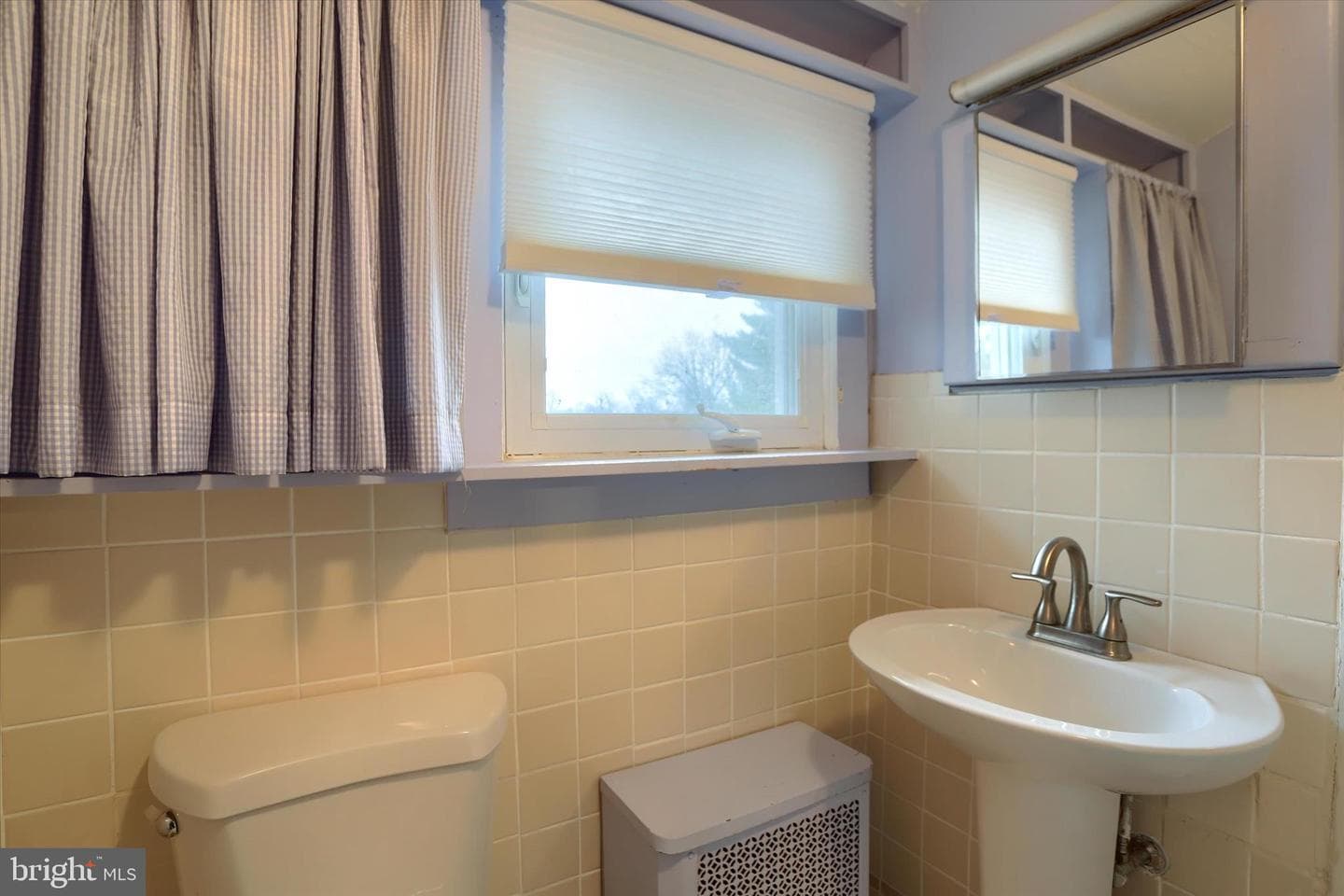 301 Swan Street photo 35
