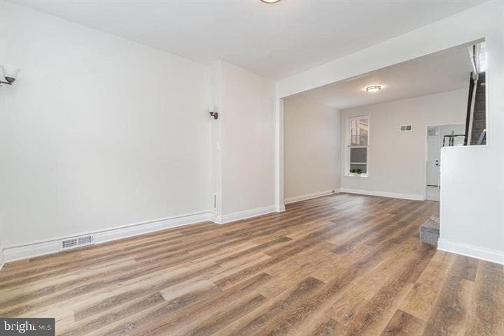 1828 Penn Street photo 6