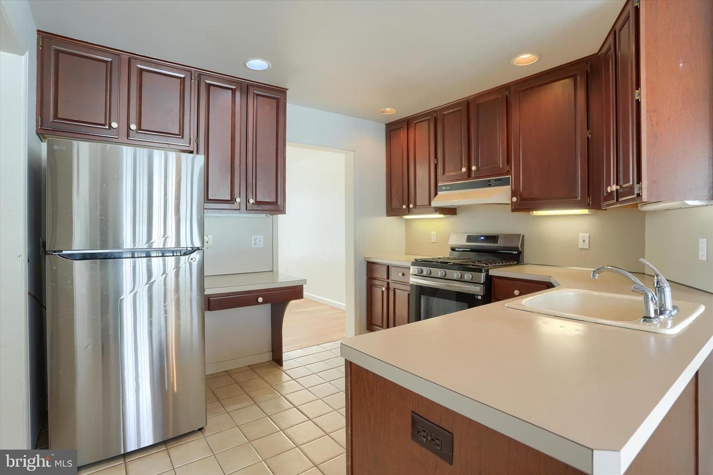 112 Graystone Drive photo 15