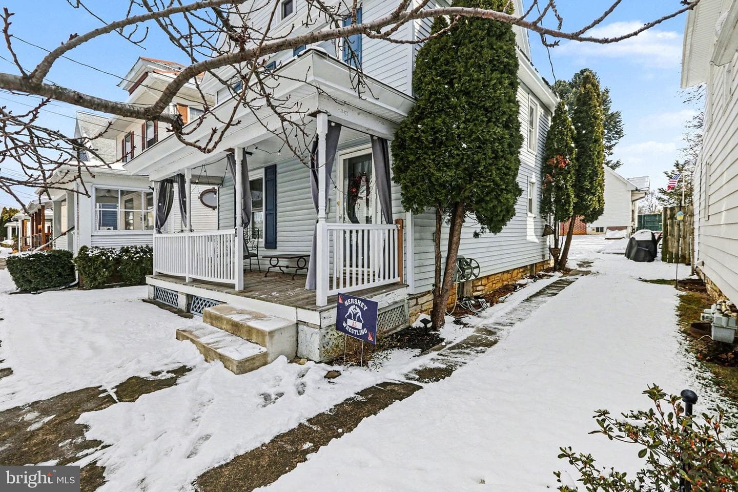348 E Derry Road photo 16