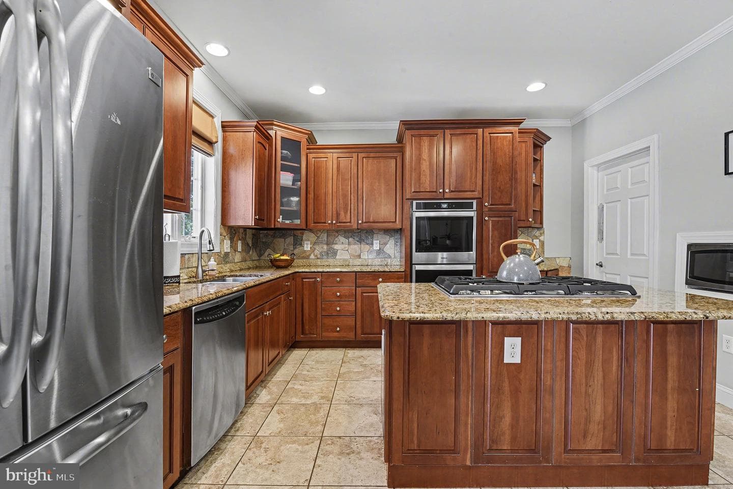 2452 Mercedes Court photo 11