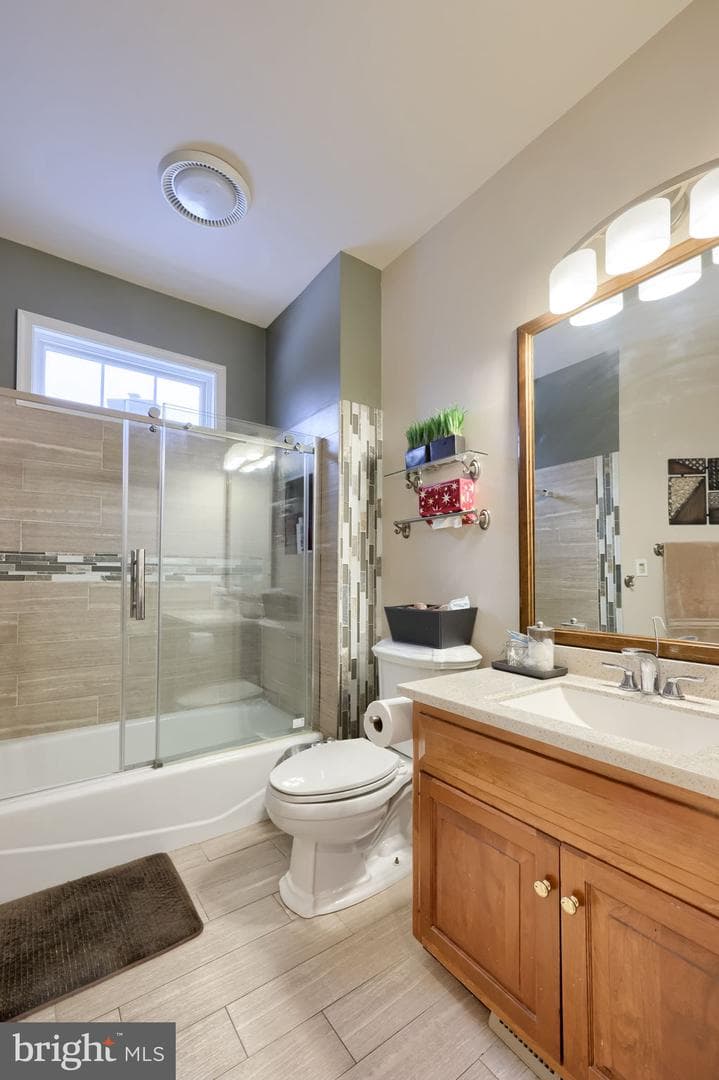 4972 Farmington Road photo 16