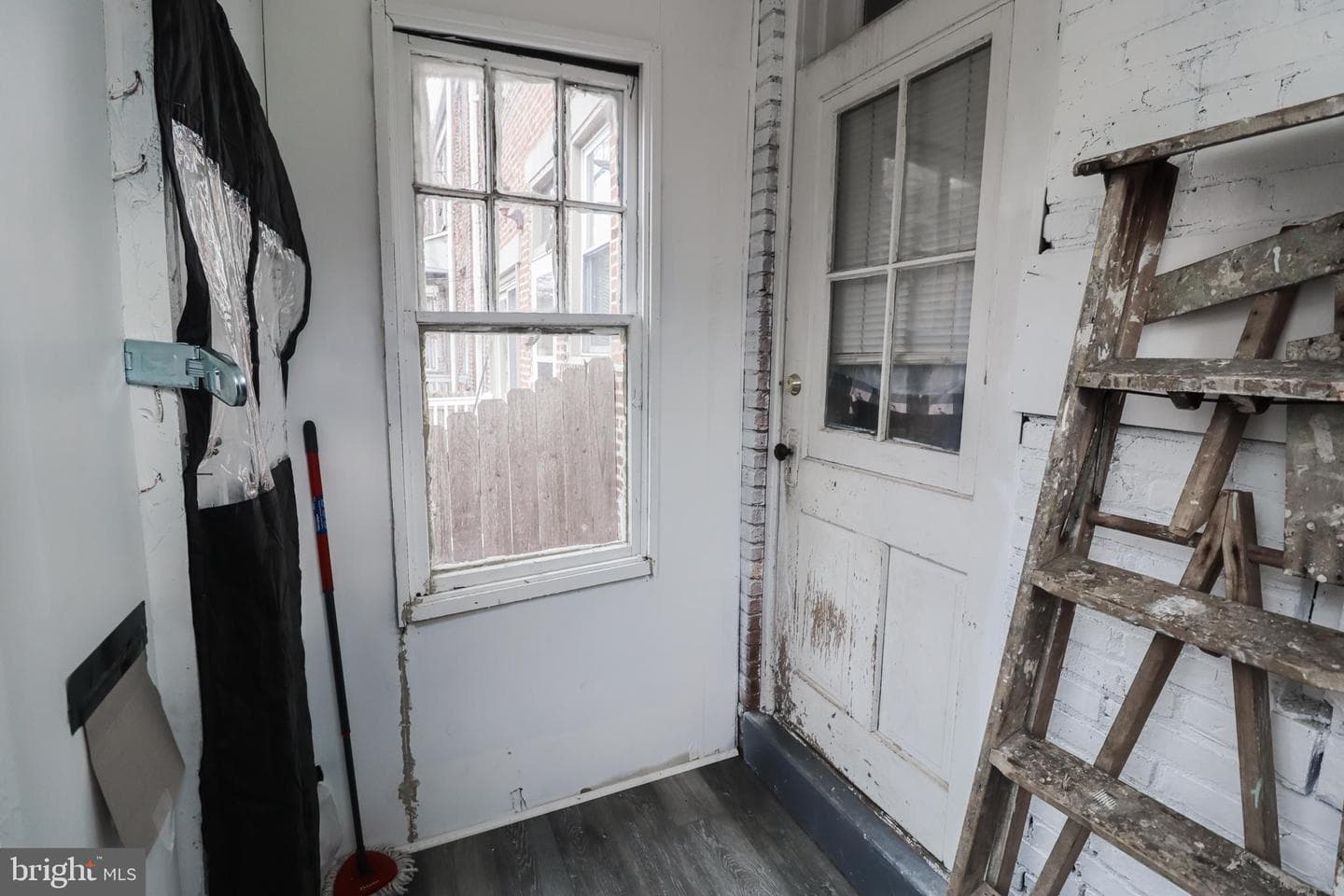 2312 Penn Street photo 25