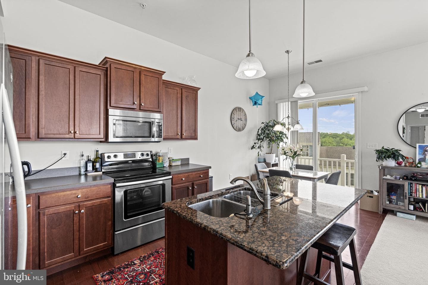 778 Fawn Lane photo 6
