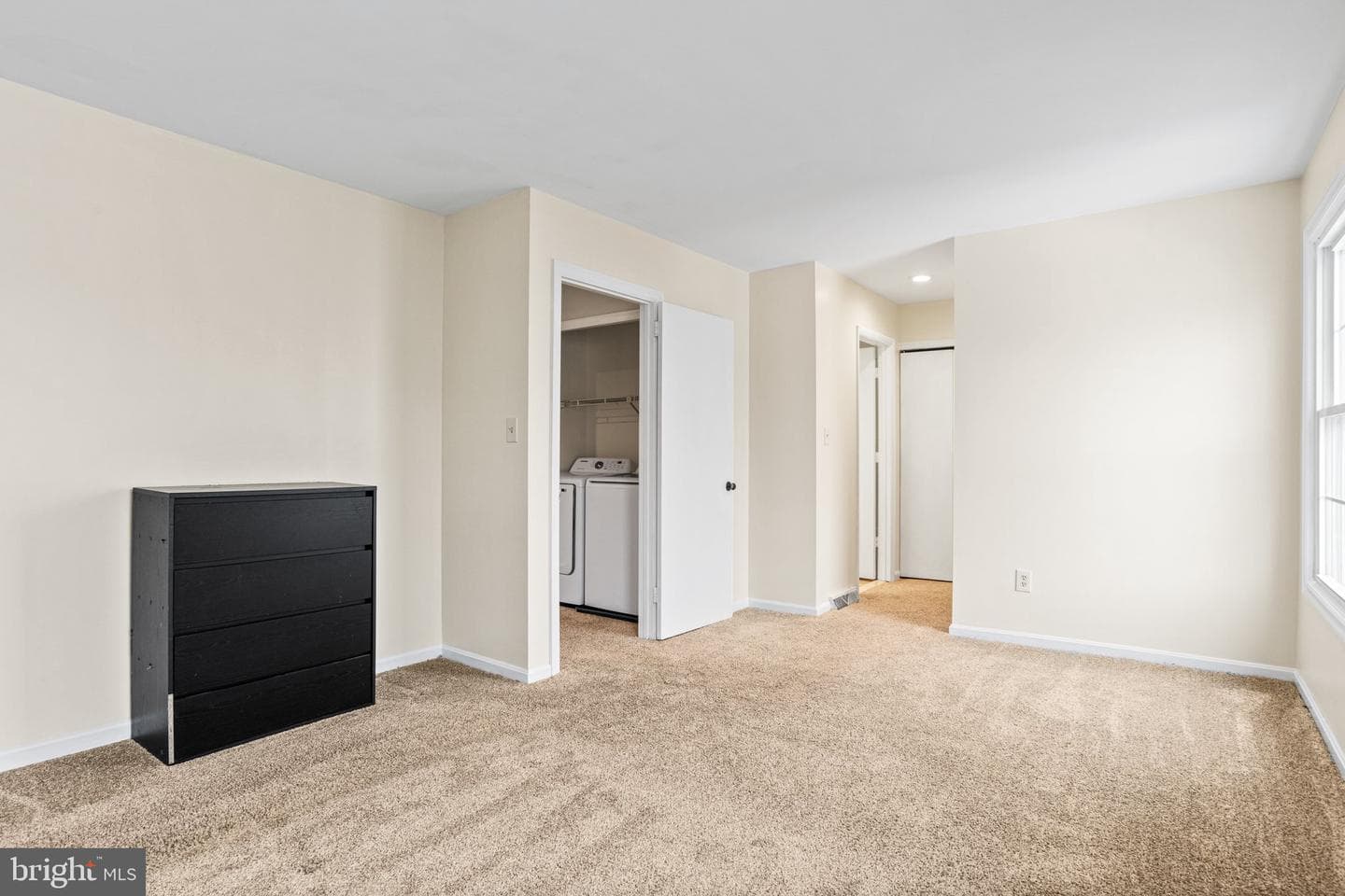 207 Crescent Drive photo 32