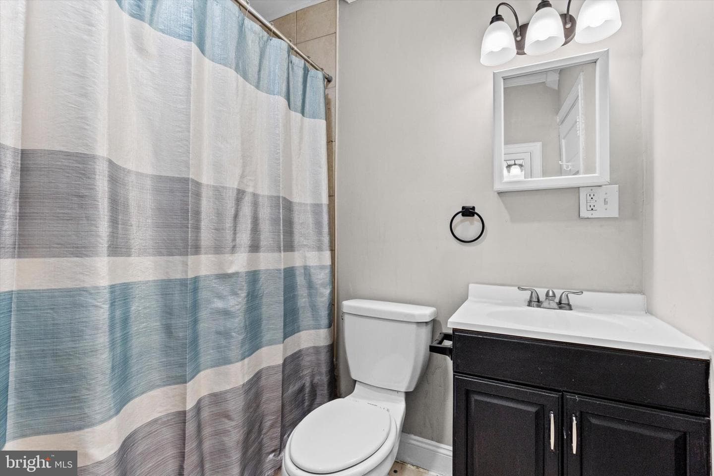 2163 Logan Street photo 18