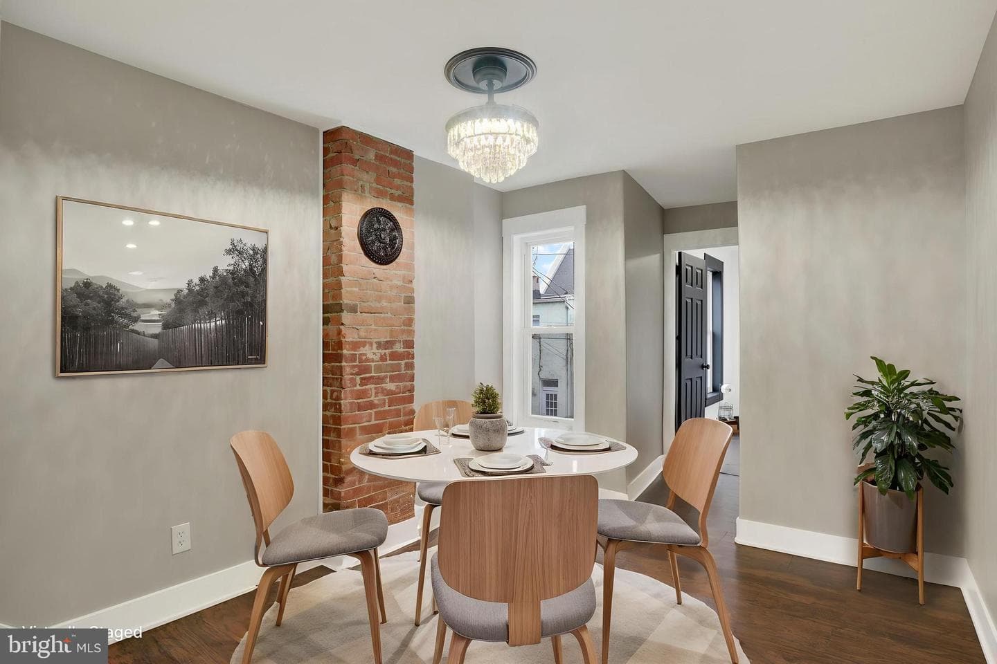 1425 William Street photo 15