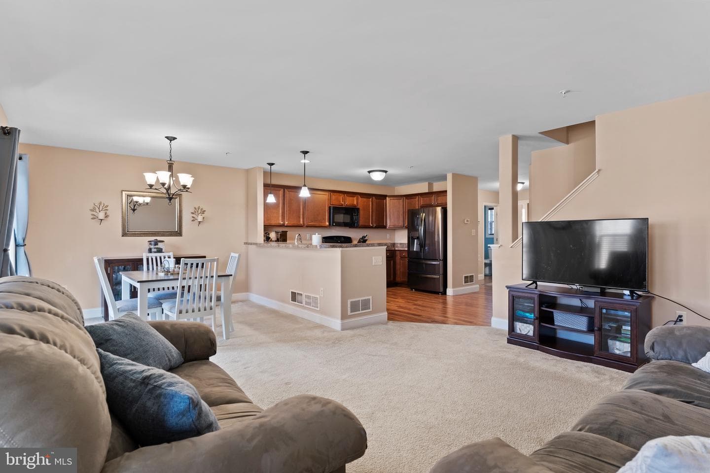 2714 Bur Court photo 9