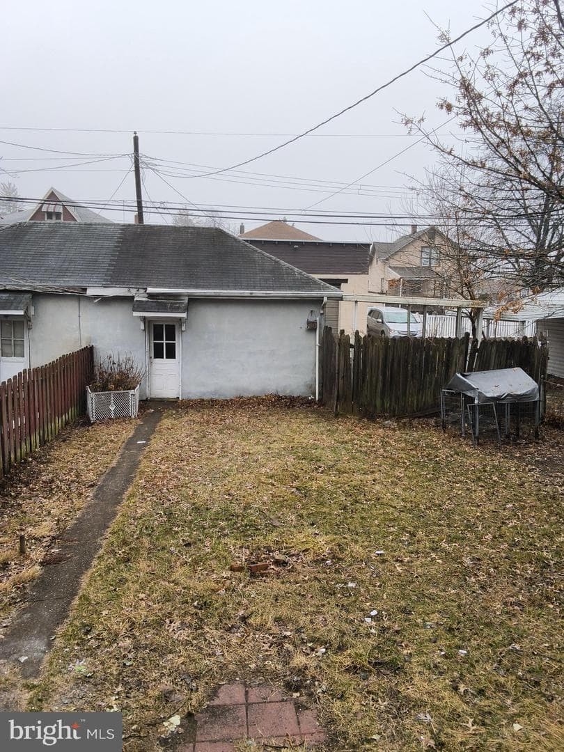 103 Fox Street photo 8