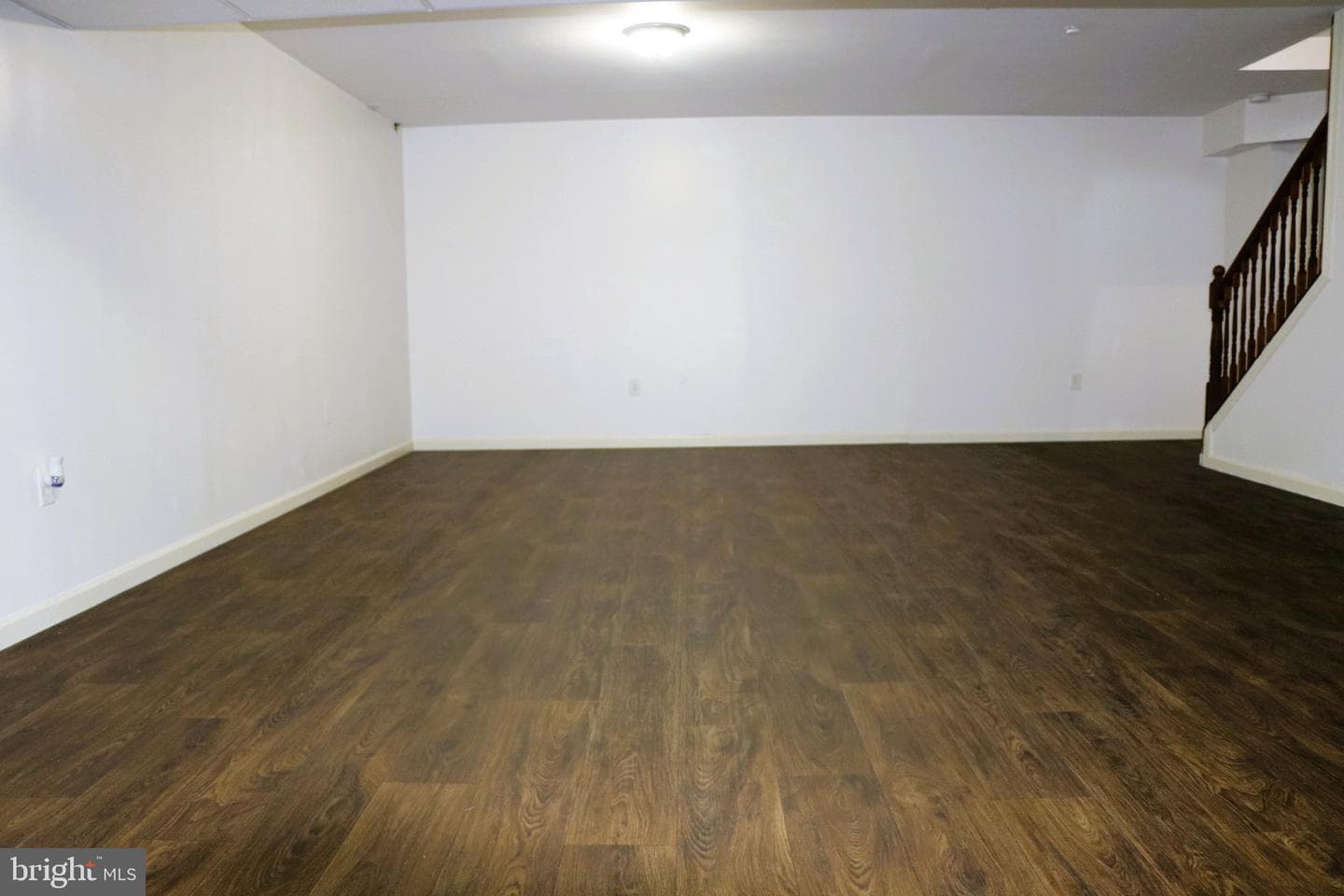 554 Yale Street photo 54