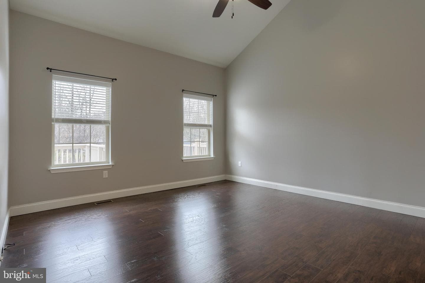 201 Tiverton Lane photo 15