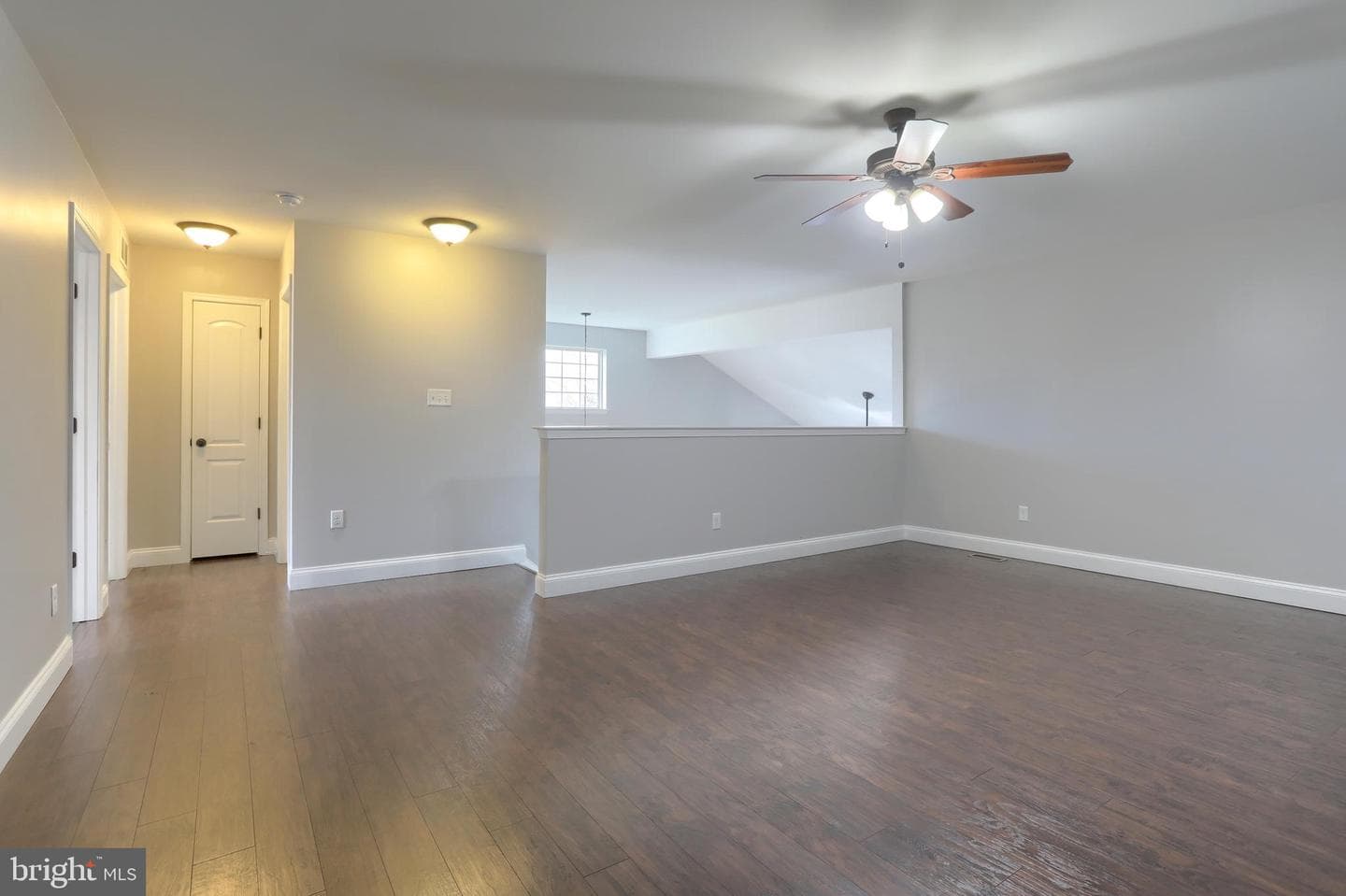 201 Tiverton Lane photo 19