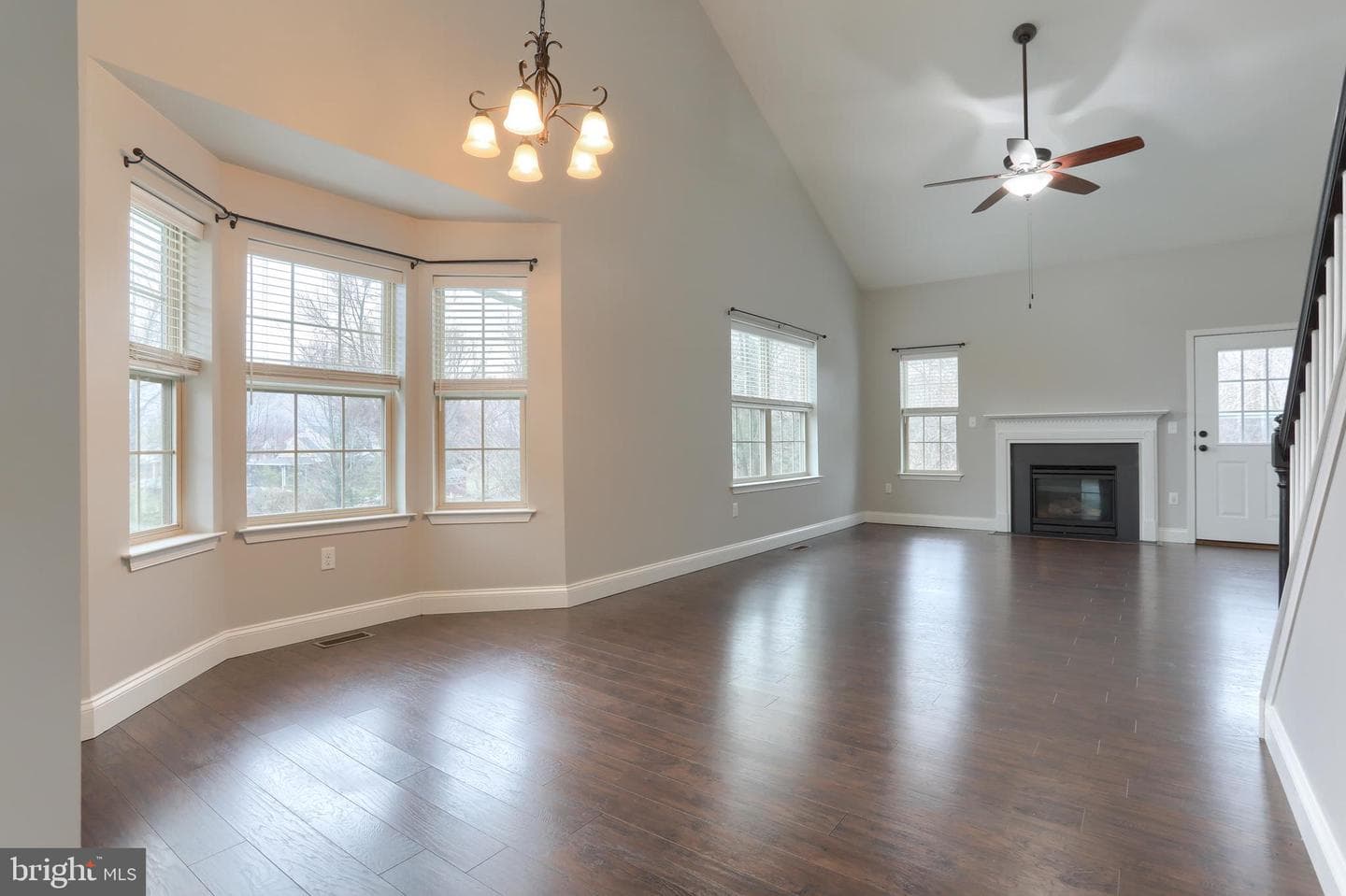 201 Tiverton Lane photo 8
