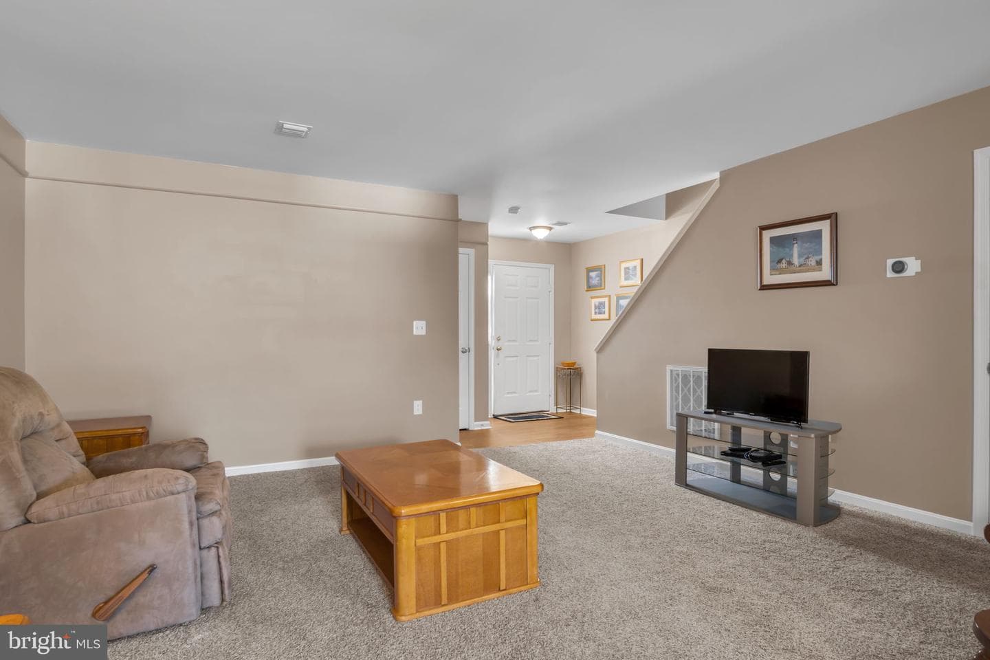 7214 Huntingdon Street photo 9