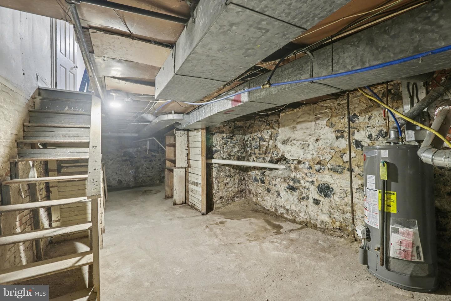 335 Poplar Street photo 24