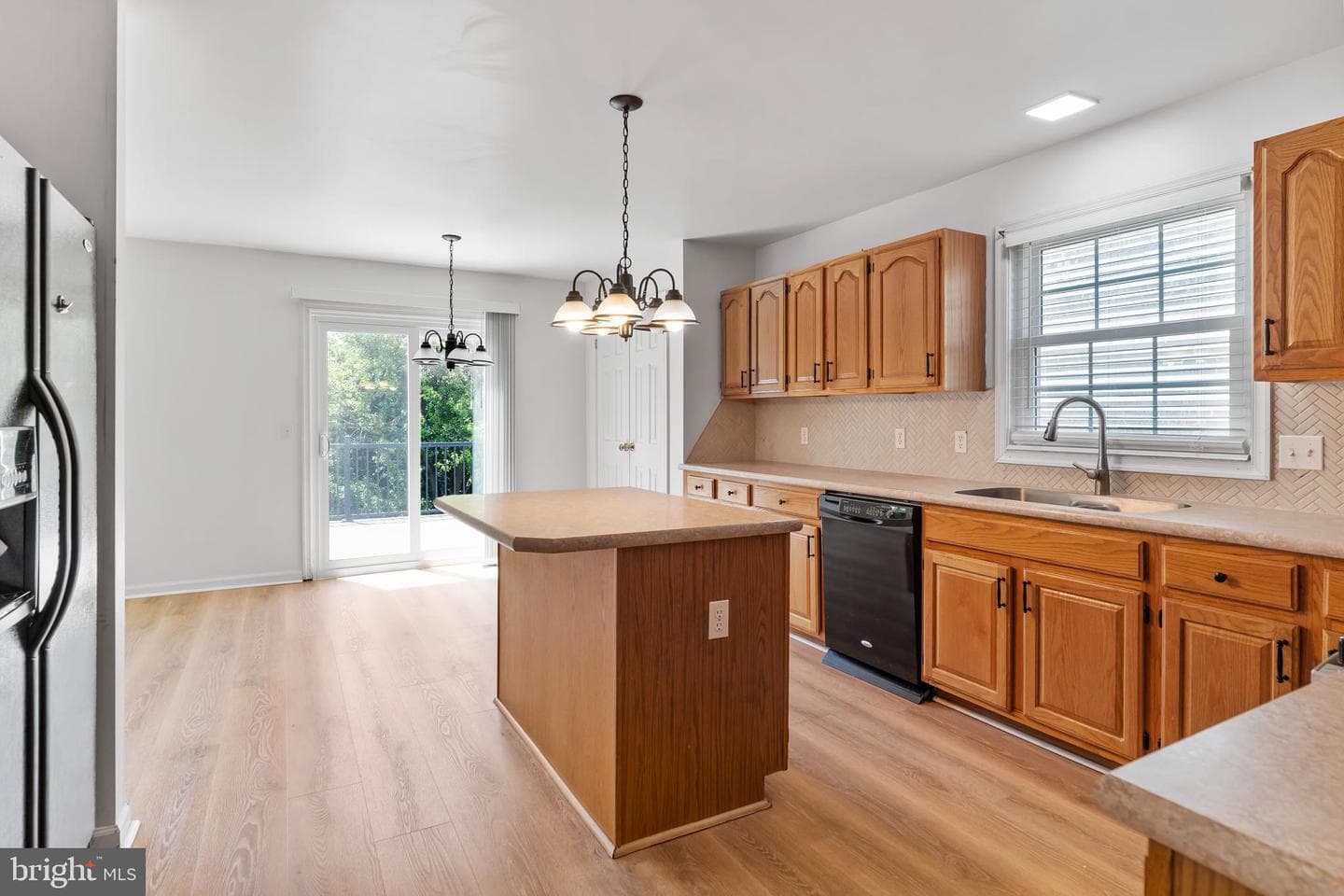 2015 Alexis Drive photo 10