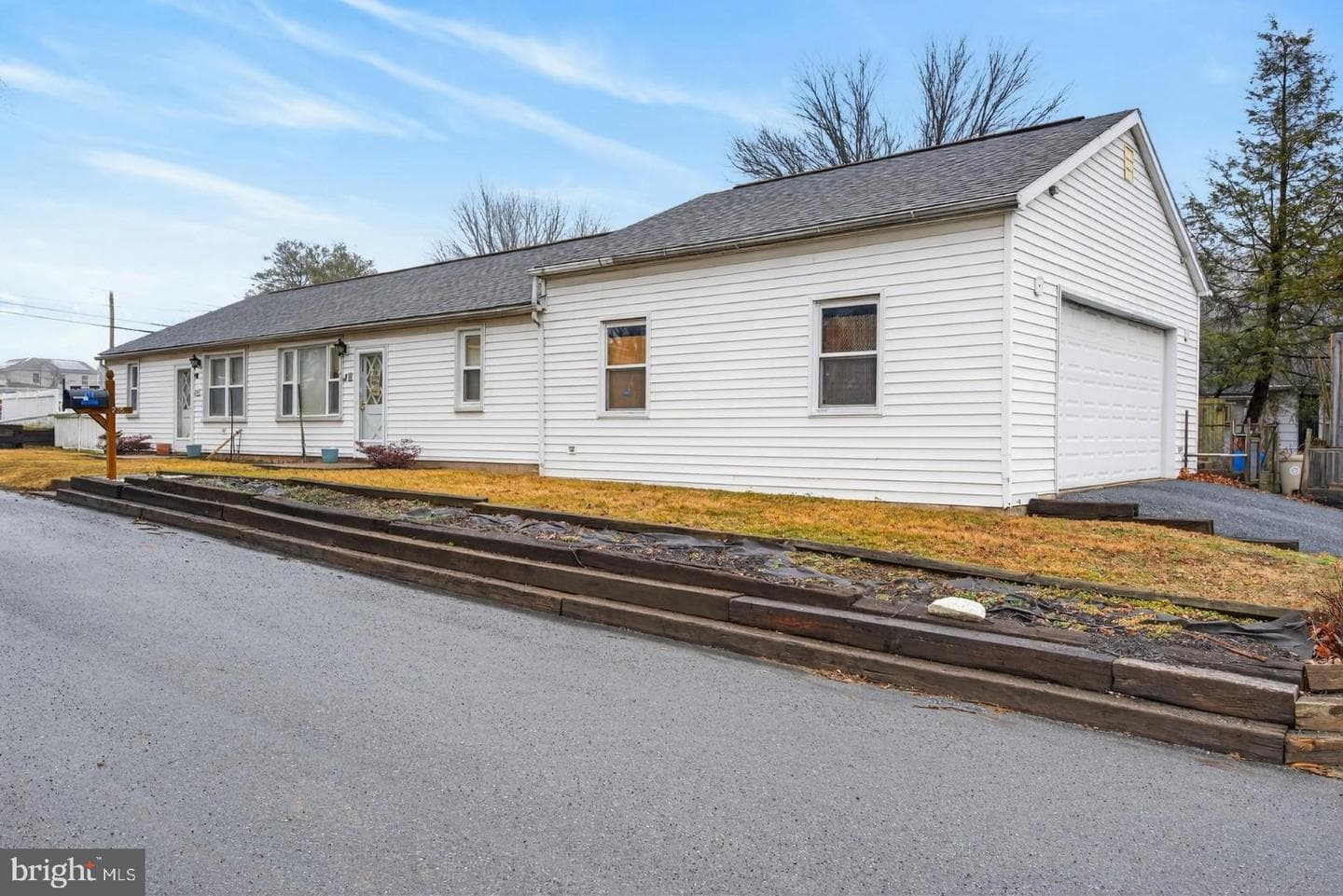 205 Peach Street photo 2