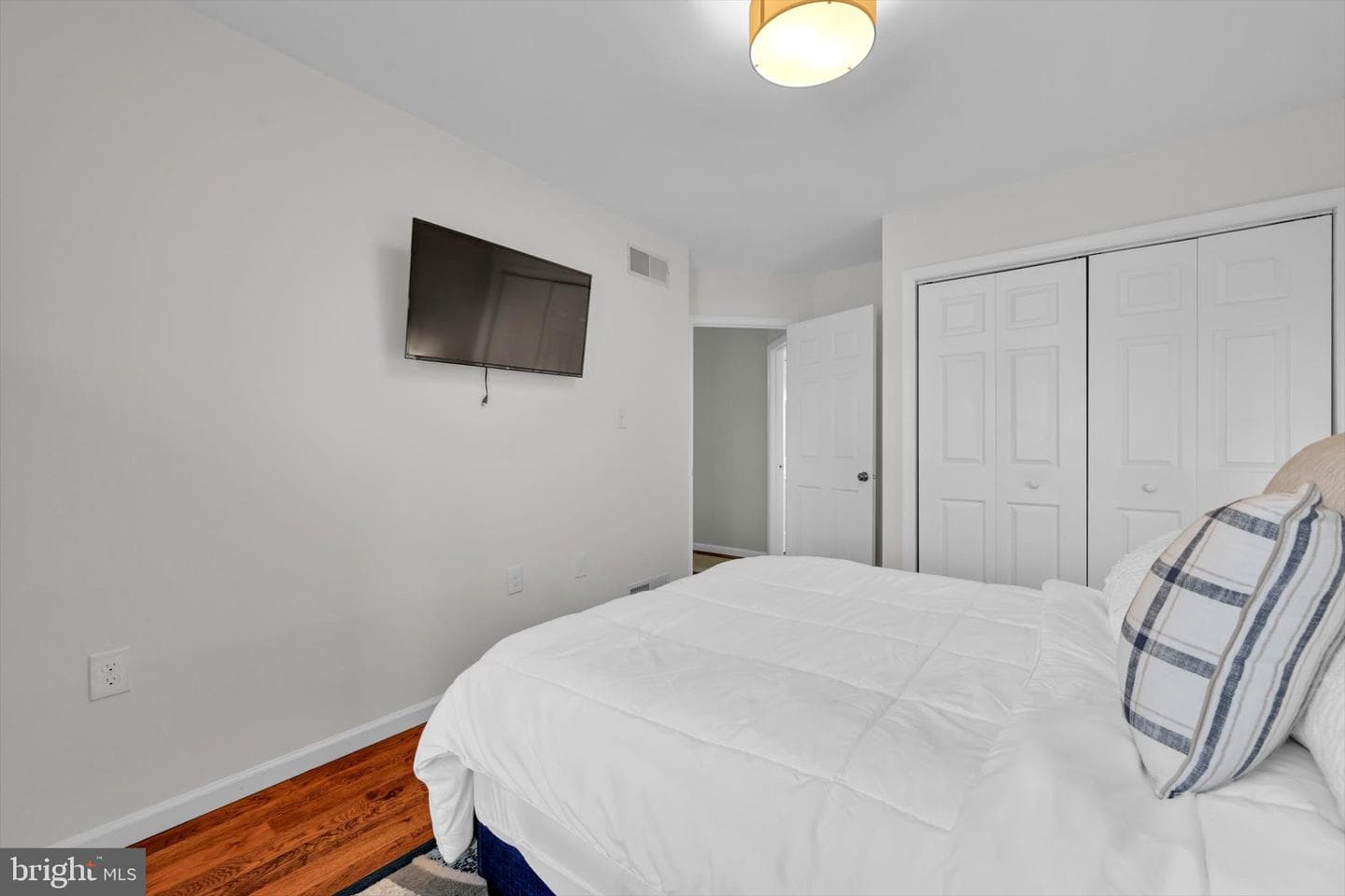 6809 Drake Drive photo 29