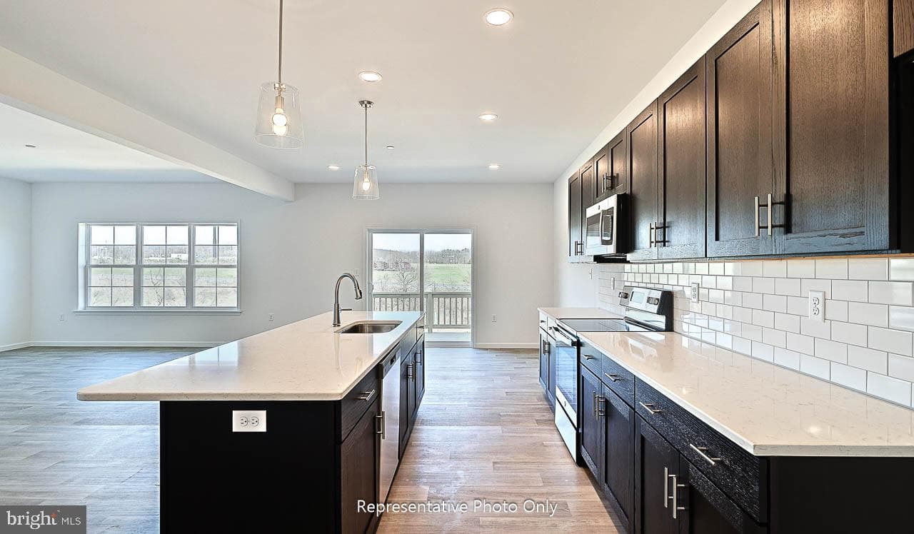7843 Oak Brook Drive photo 15