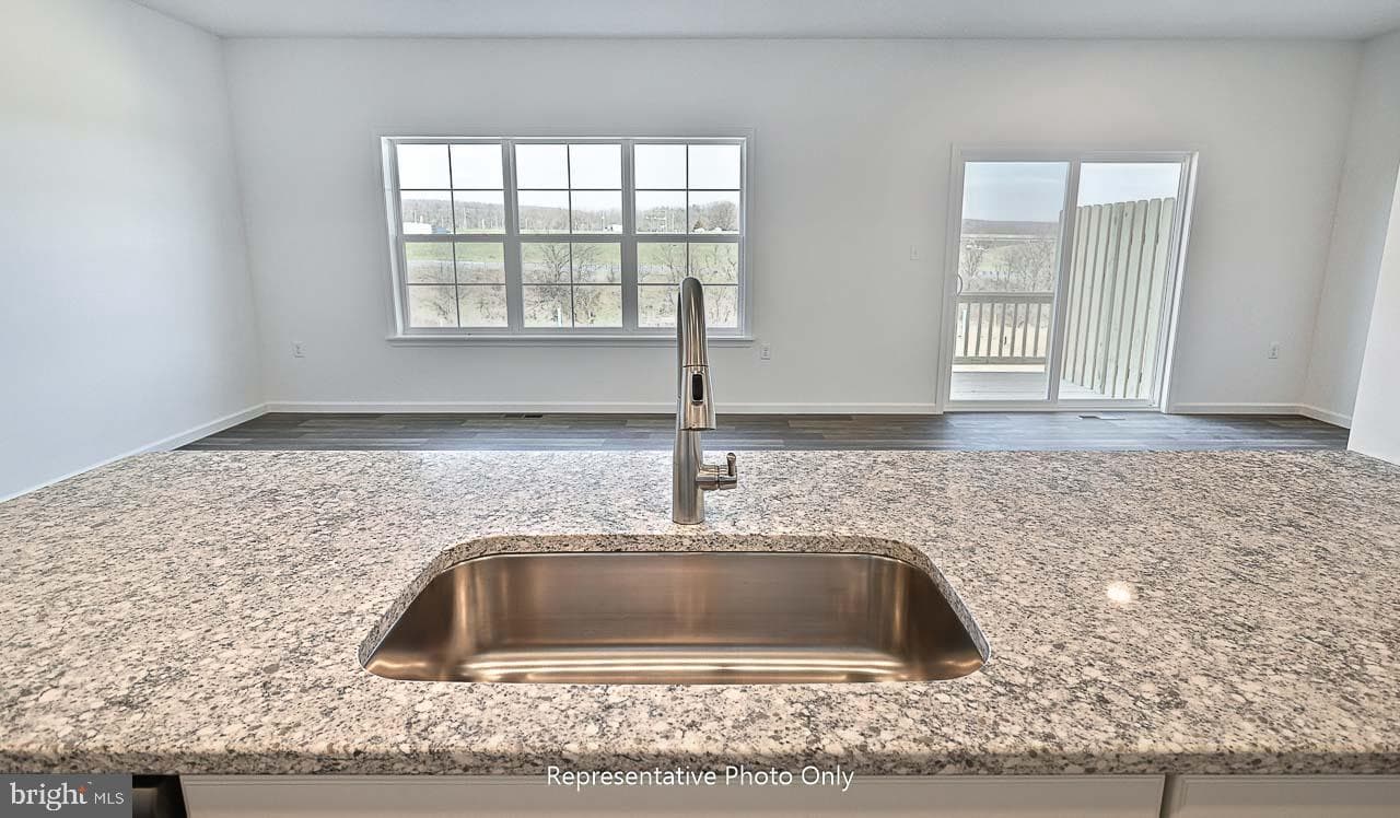 7841 Oak Brook Drive photo 11