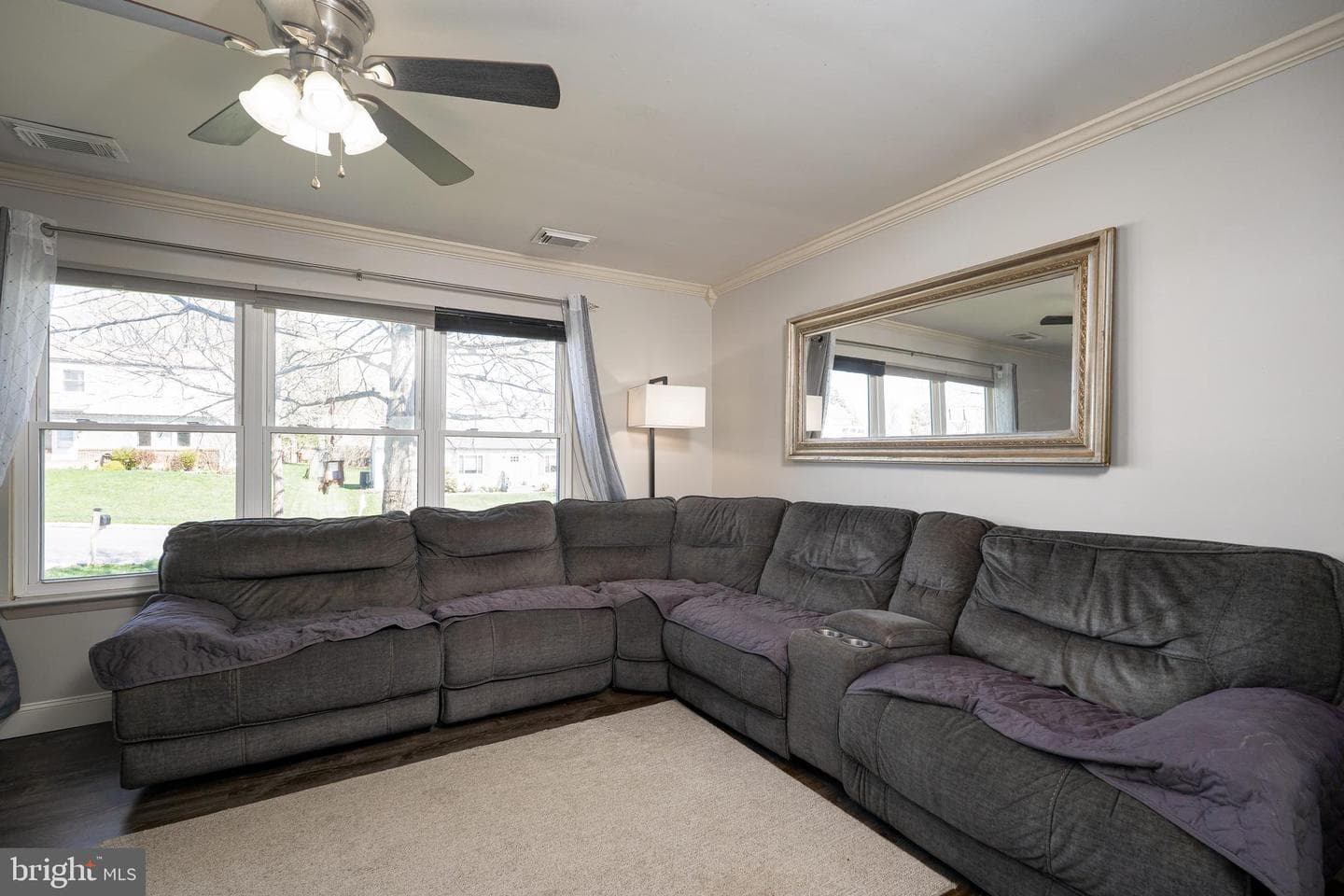 799 Martin Lane photo 13