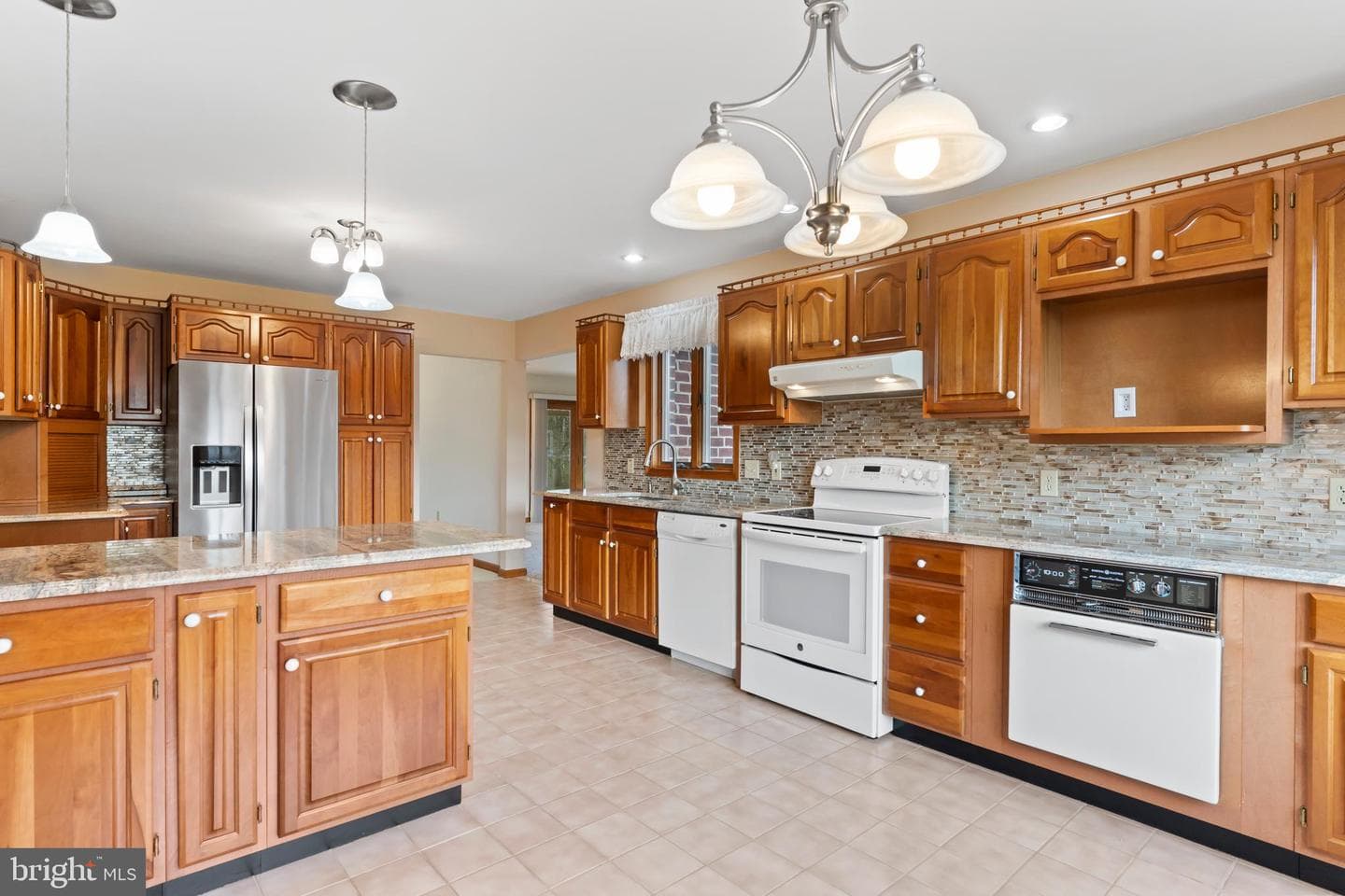 6365 N Huntsmen Dr. photo 3