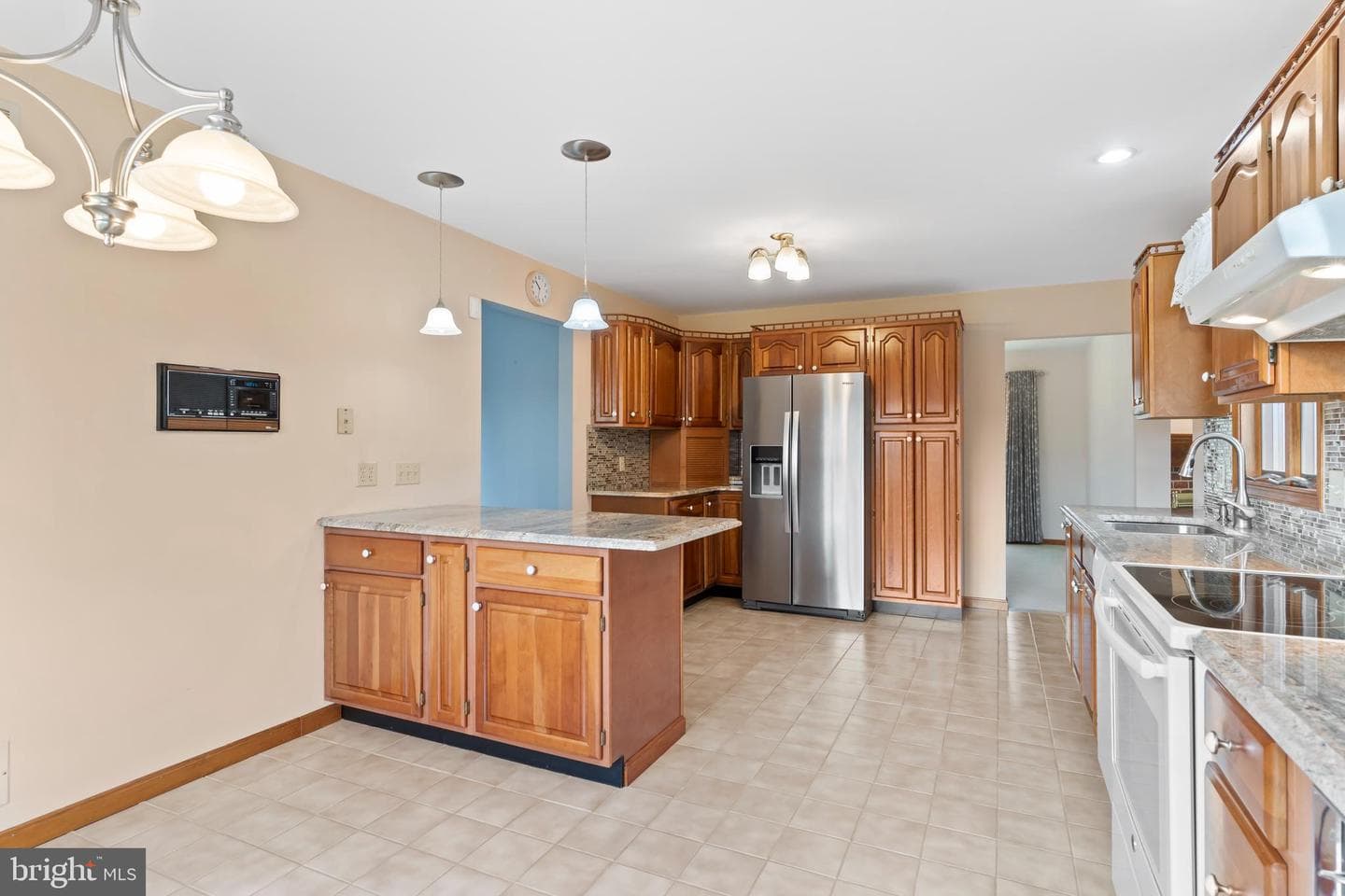6365 N Huntsmen Dr. photo 5