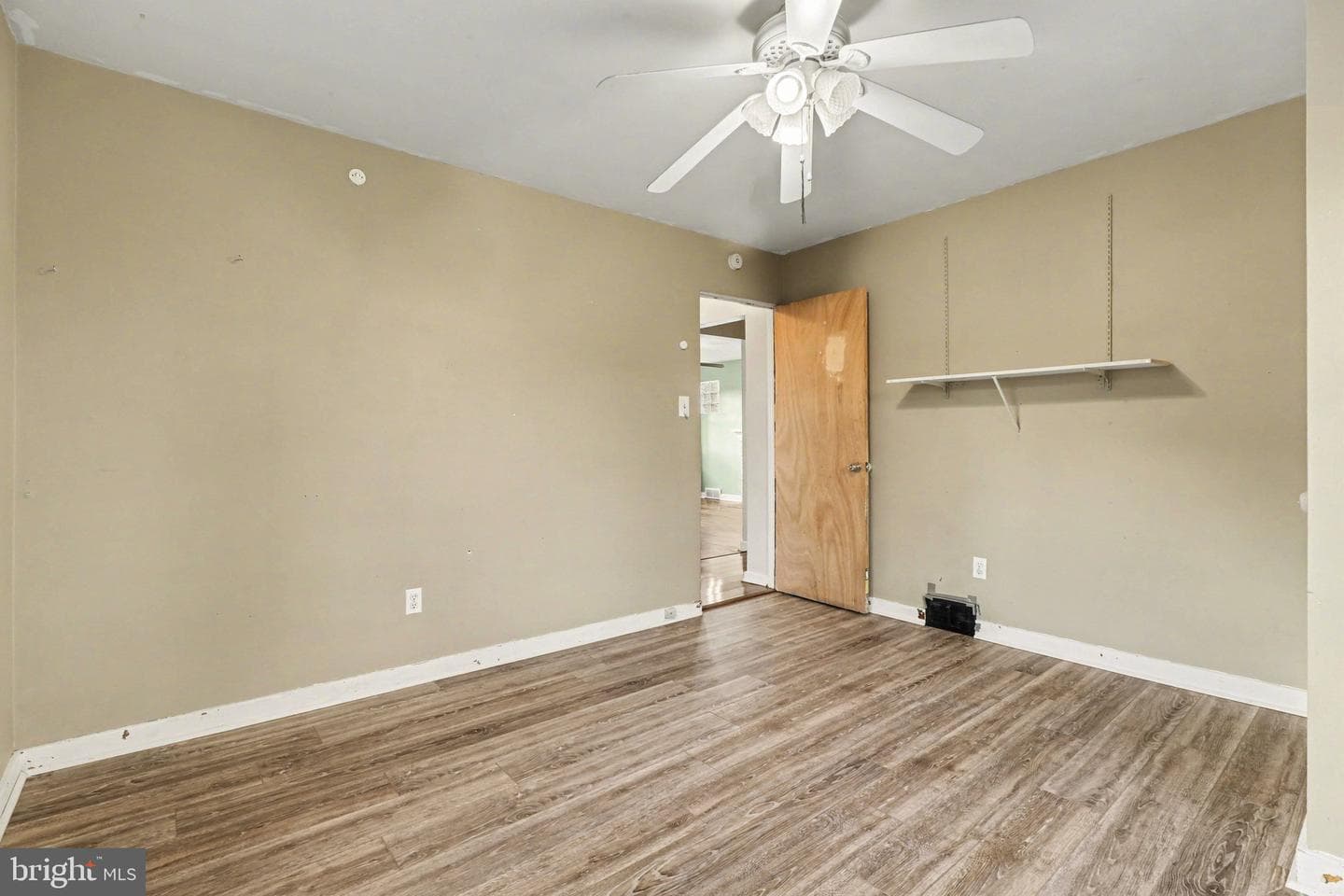 4926 Colorado Avenue photo 15