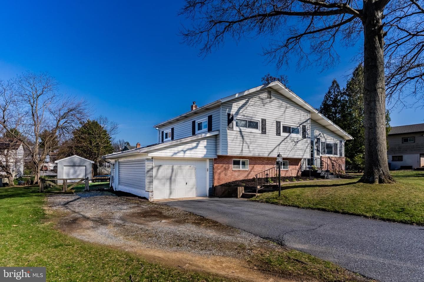 2173 Carol Drive photo 3