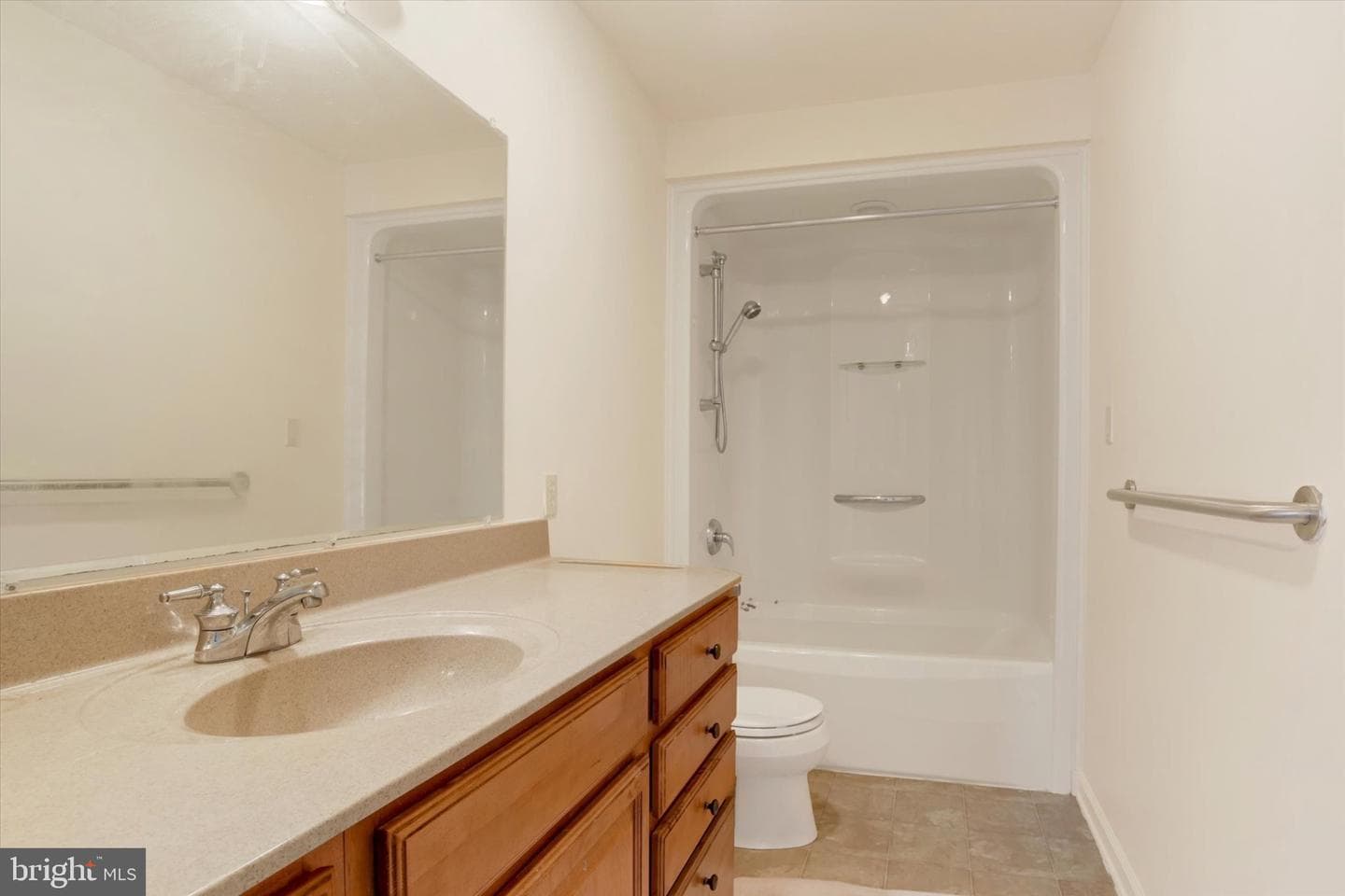 576 Kelker Street photo 11