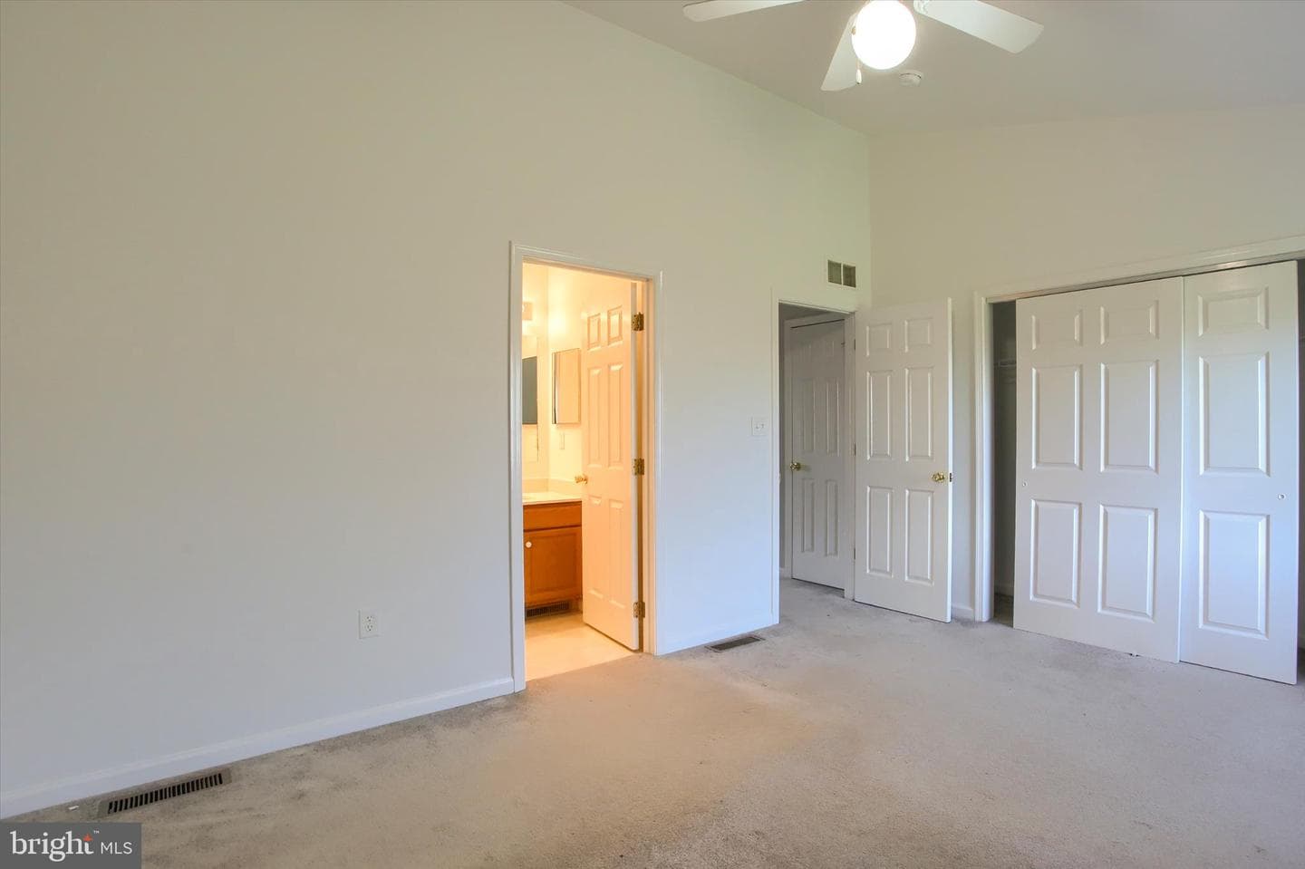 7506 Clover Lee Boulevard photo 17