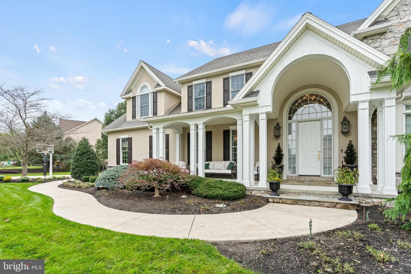 2309 Forest Lane photo 4