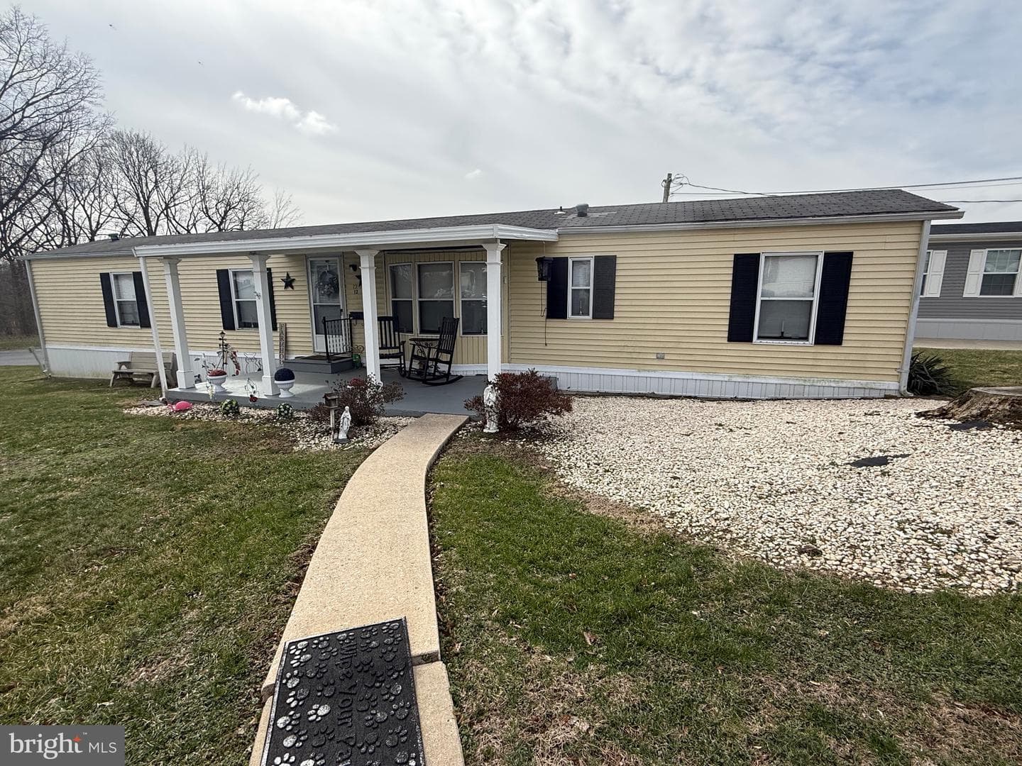 12 Skyview Drive photo 2