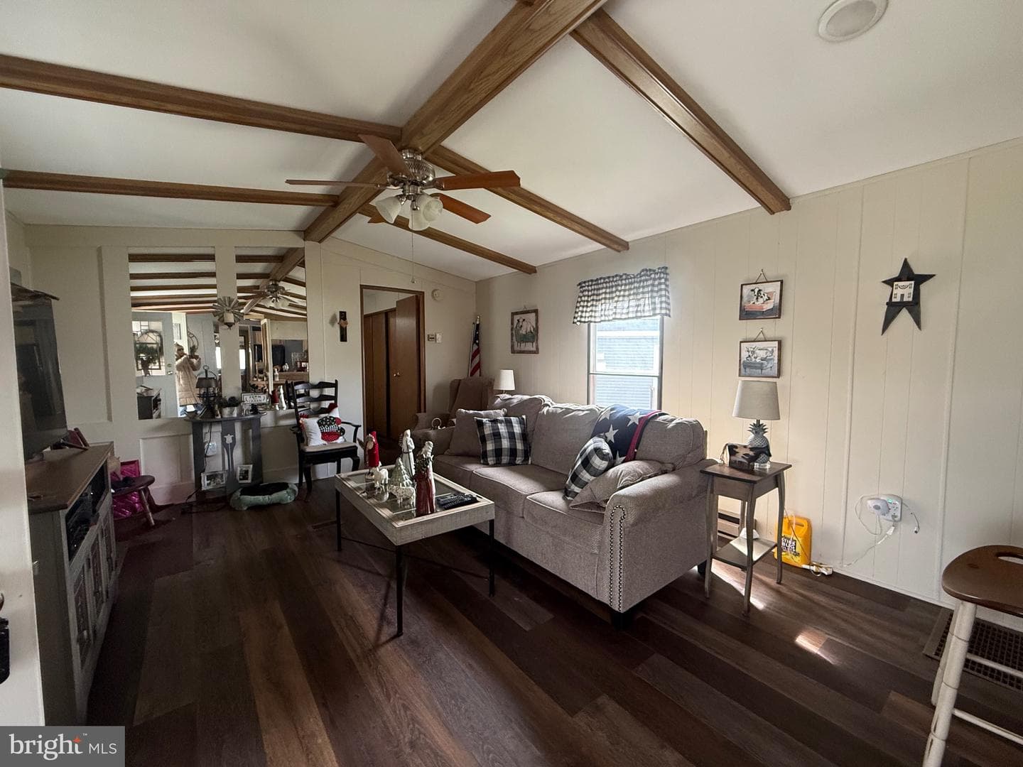 12 Skyview Drive photo 3