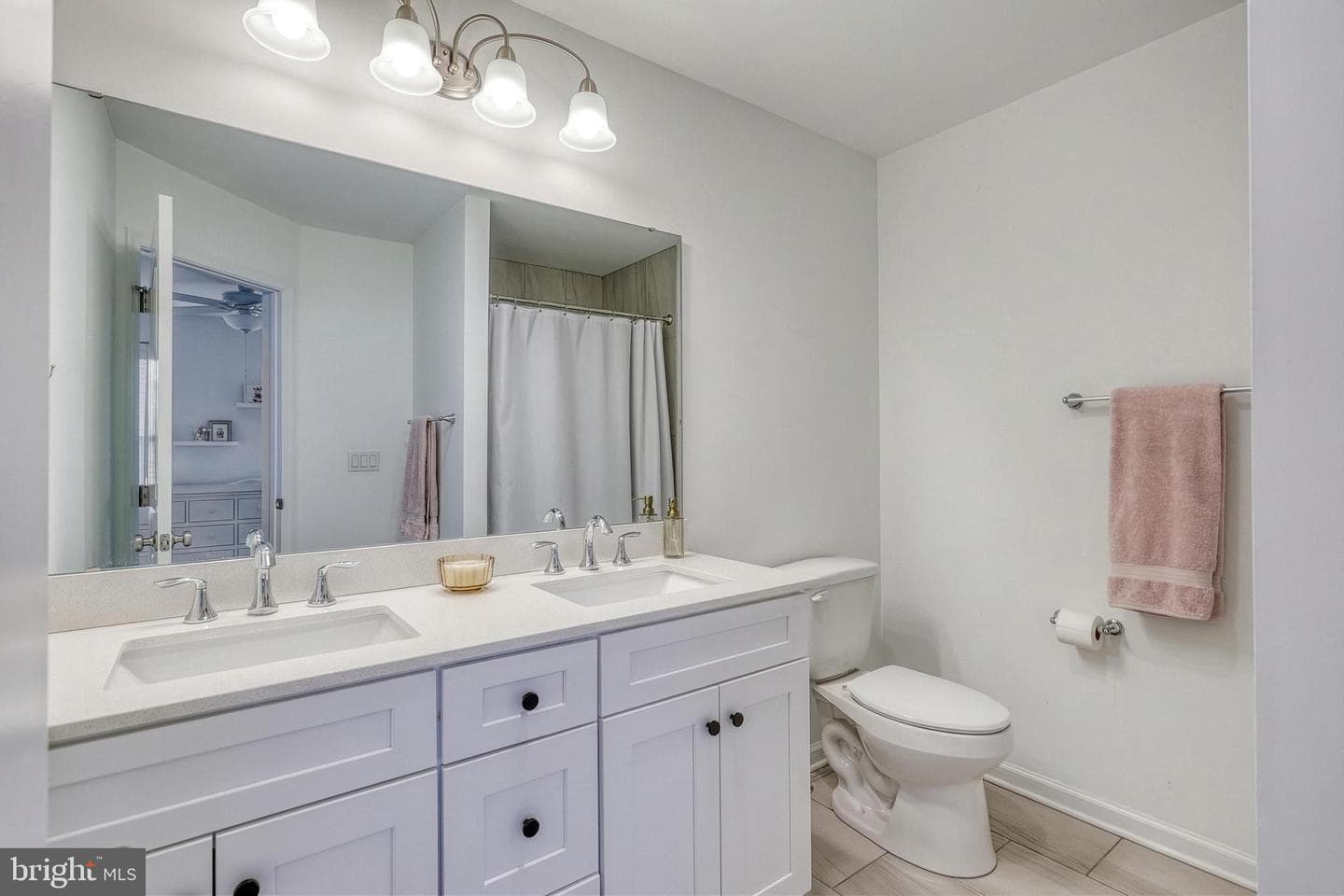 161 High Pointe Drive photo 37