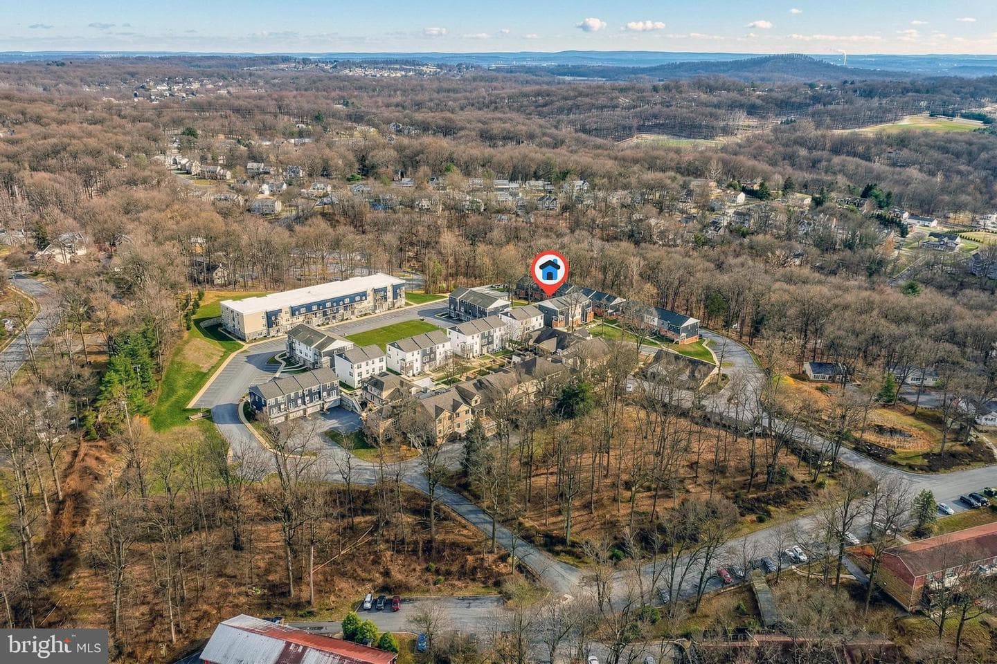 161 High Pointe Drive photo 43