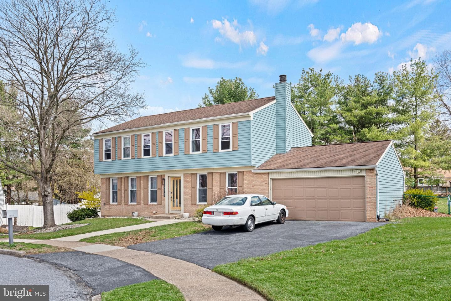 4808 Woodward Drive photo 3