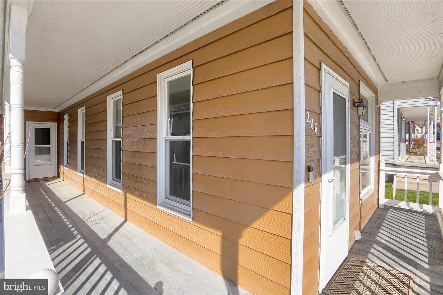 206 Armstrong Street photo 5