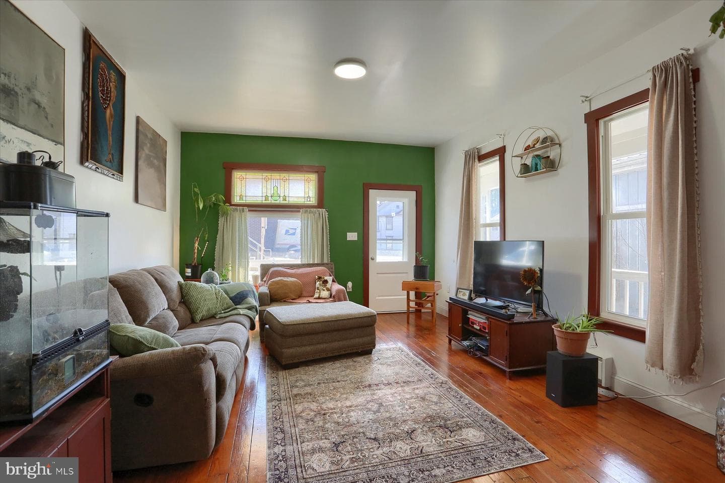 206 Armstrong Street photo 6