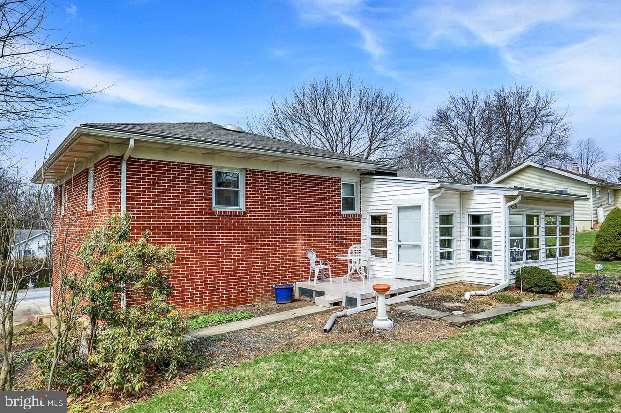54 Grandview Road photo 33