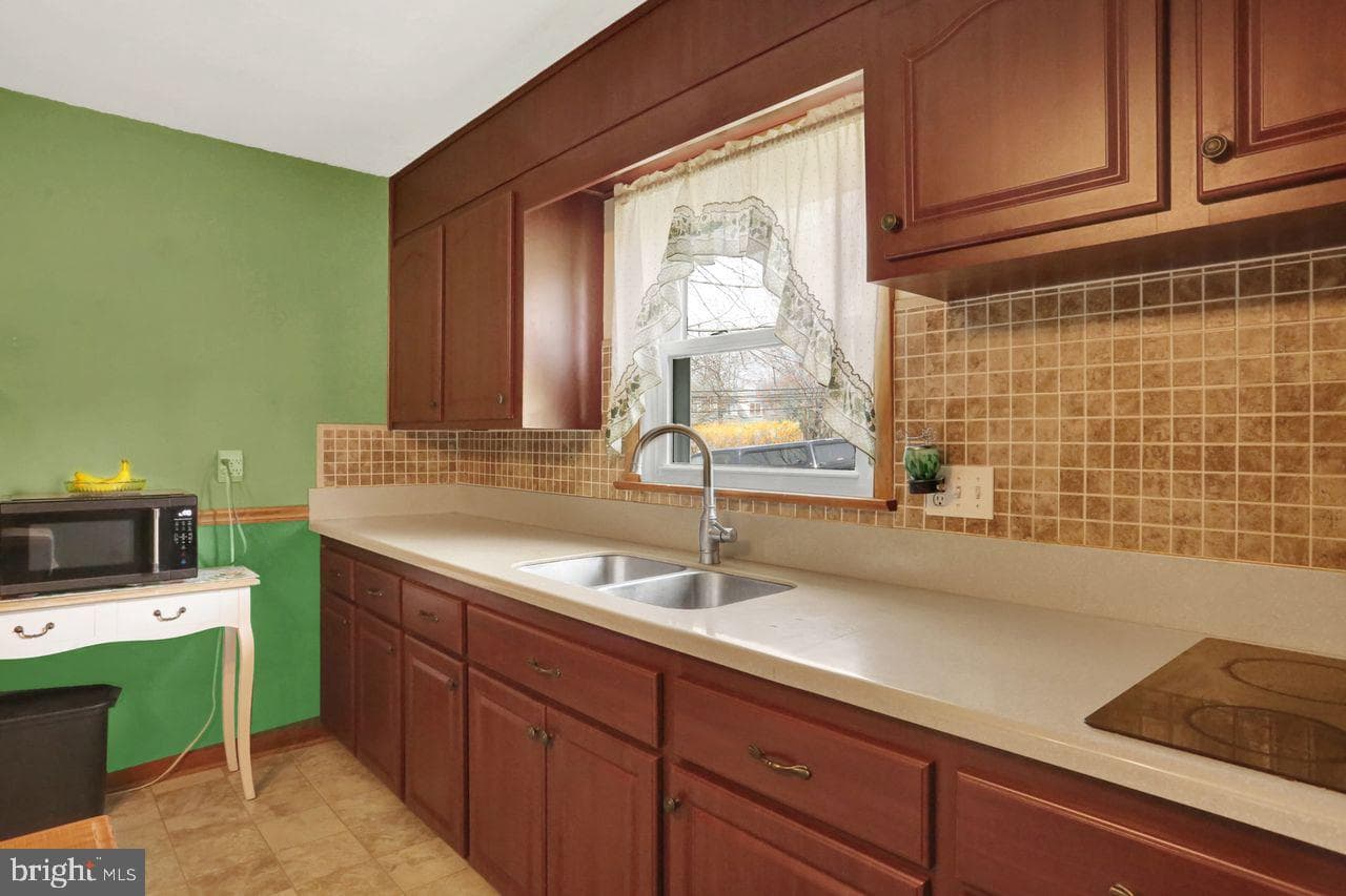54 Grandview Road photo 5