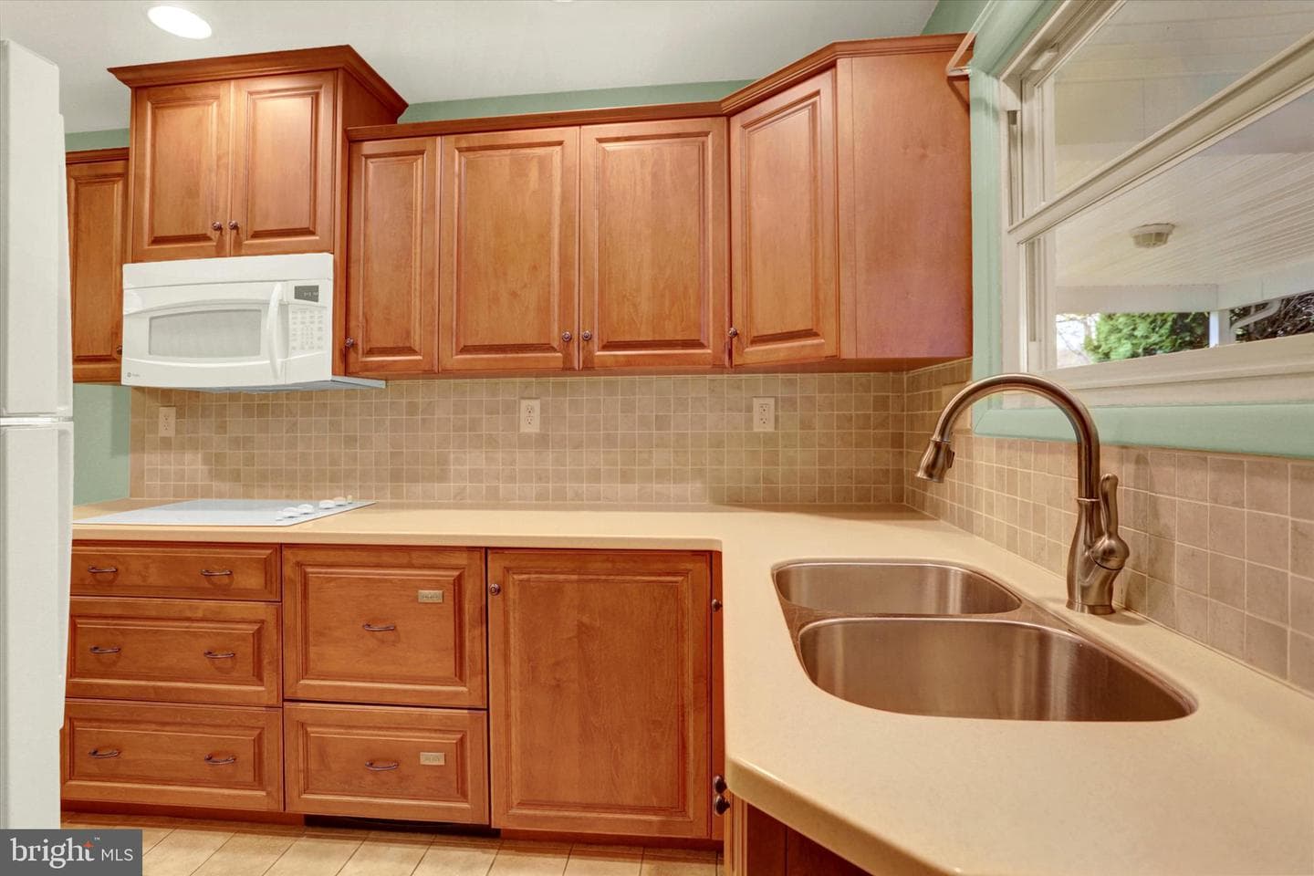 704 Charles Road photo 10
