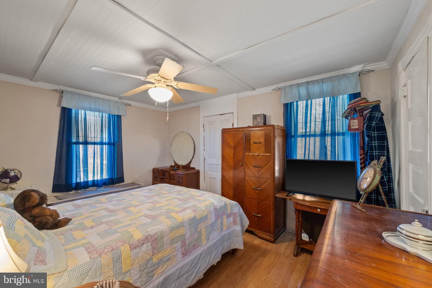 308 Redwood Street photo 28